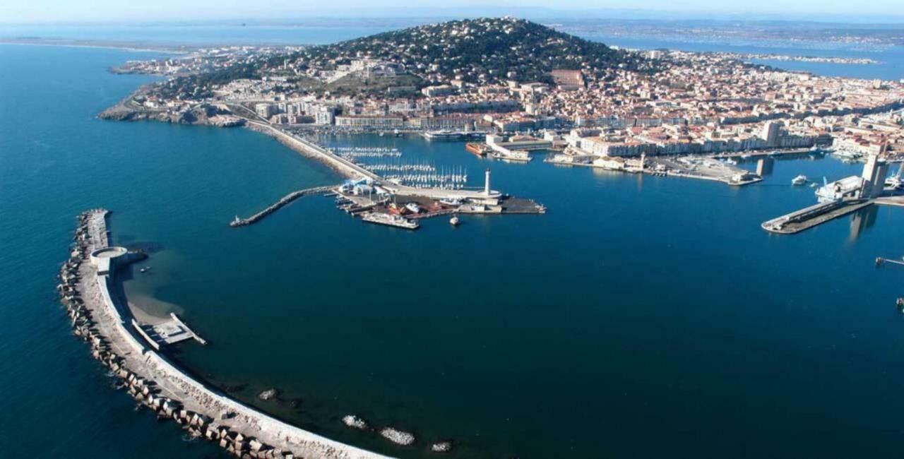Grand Appartement Sur Canal A 2 Pas Du Centre Ville De Sète Exteriér fotografie
